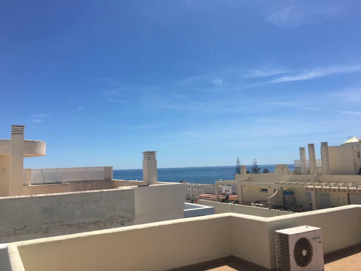 شقة Apartamento Atico A 50 Metros De La Playa Will رينكون ذي لا مْبيكتوري المظهر الخارجي الصورة